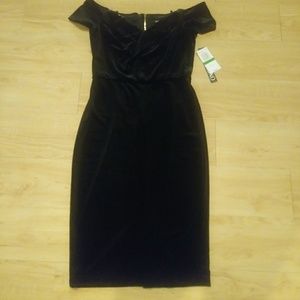XOXO velvet dress